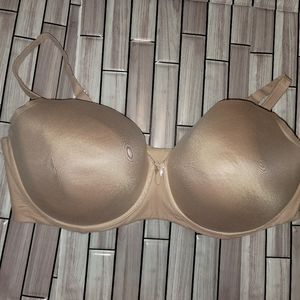 Torrid nude bra size 46dddthere is writing on the inside some slight pilling